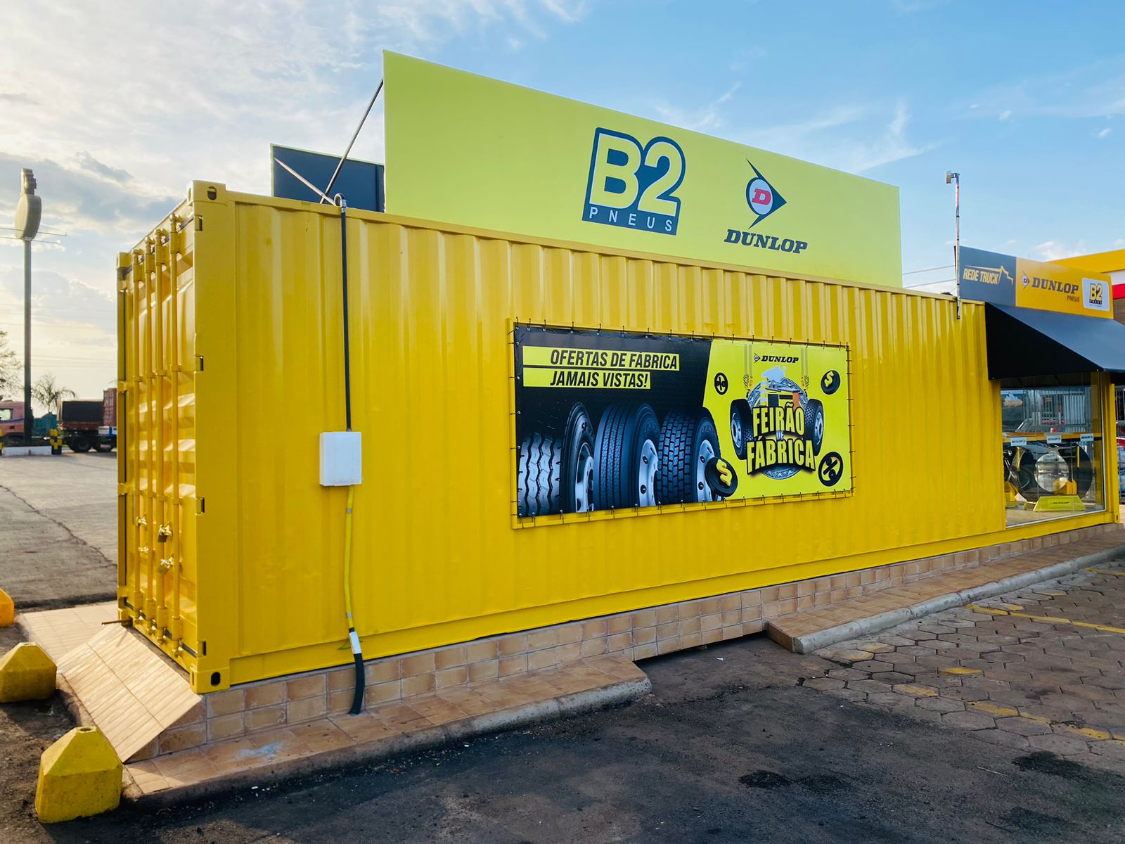 Dunlop inaugura novos containers em Quatro Barras (PR) e Avaré (SP)